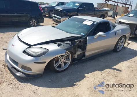 2005 Chevrolet Corvette z USA, uszkodzony, nr VIN 1G1YY24U455129818